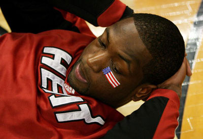 恩佐：蓝军是英超和欧冠有力竞争者；希望阿根廷能卫冕世界杯（恩佐称蓝军具备争冠英超与欧冠实力，期待阿根廷卫冕世界杯）