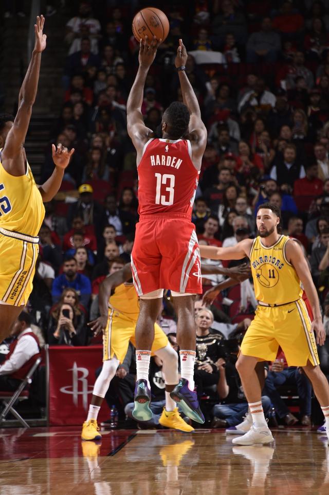 TA：C罗可能会被追加处罚，或将因此错过世界杯正赛（C罗或遭追加处罚，恐因此无缘世界杯正赛）