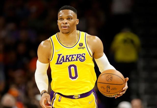 阿尔特塔谈张伯伦随队训练：他不仅积极阳光，也是球员的榜样（阿尔特塔：张伯伦随队合练，积极乐观且是队内表率）