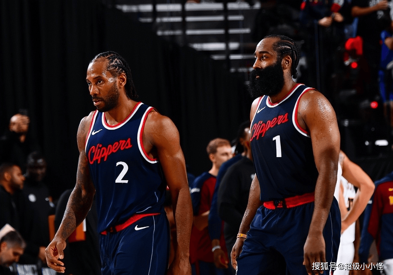 库里谈与斯潘塞搭档：只要是球商高的球员，我就能和他搭档（库里谈与斯潘塞联手：只要球商高，就能与我合拍）