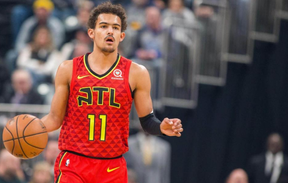 某球星赛后泪崩，场面令人动容（某球星赛后泪洒赛场，场面感人至深）